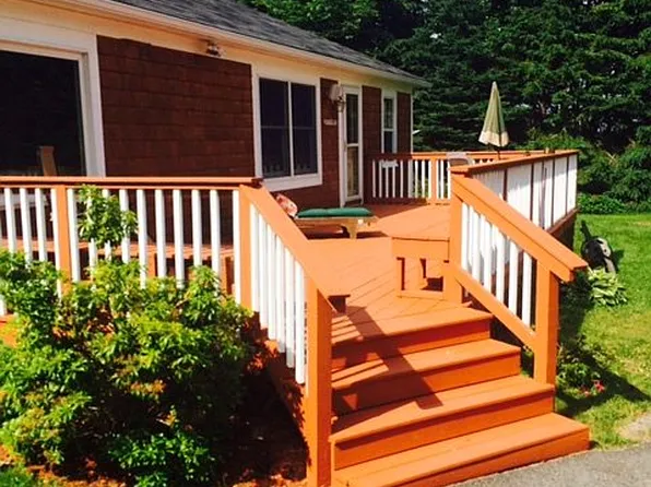 32 S Lubec Rd, Lubec, ME 04652