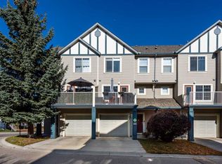 219 S Copperfield Ln SE, Calgary, AB T2Z 4T2