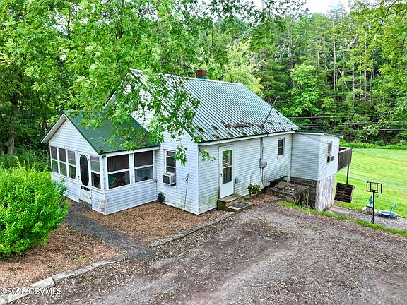 5th image of 148 Buckhorn Rd