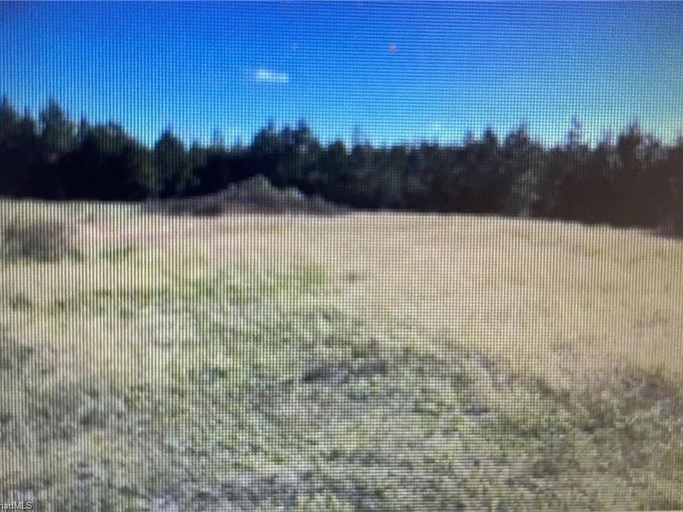 2nd image of 612 Paschal Rd #33
