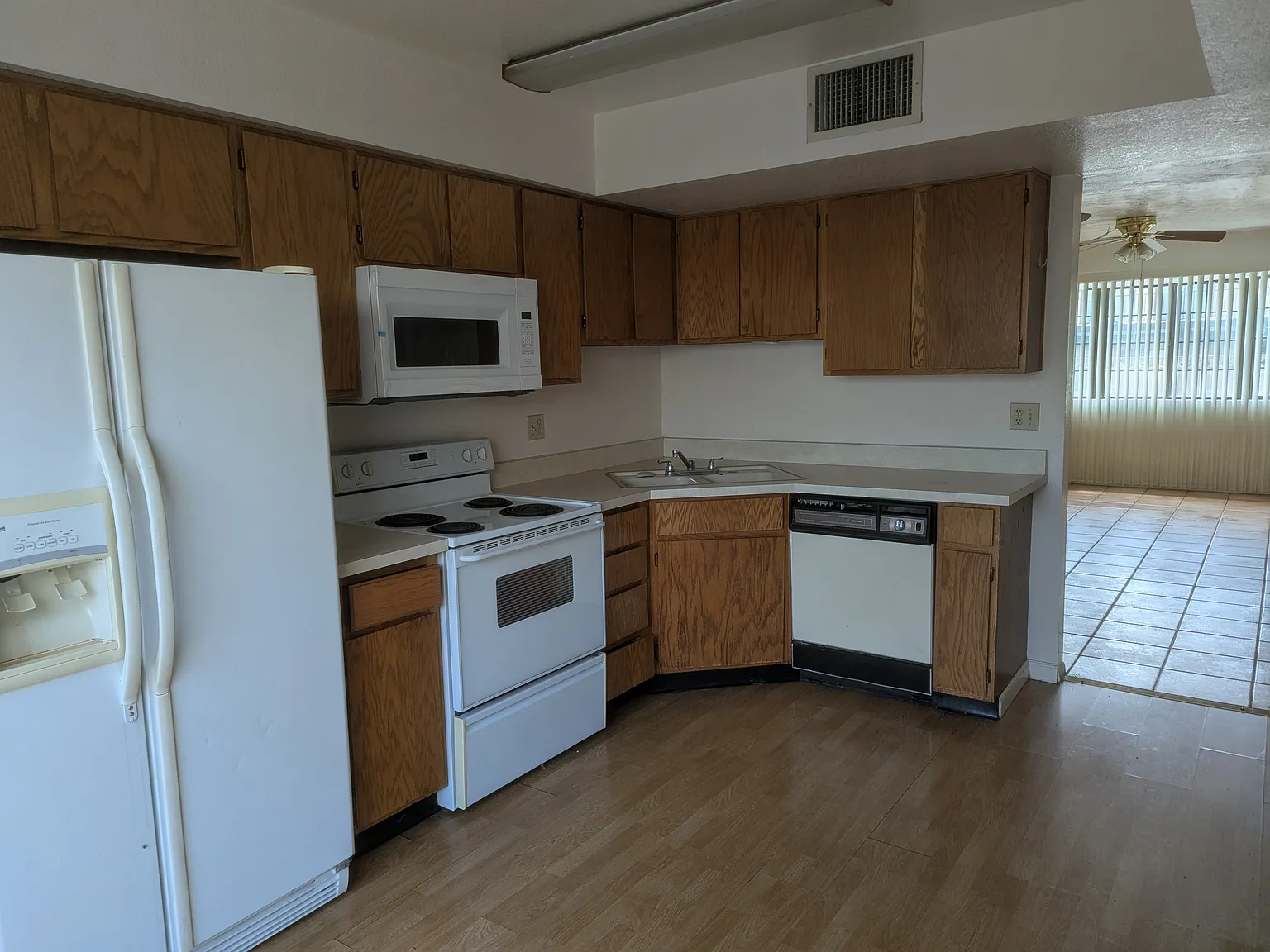 2 bed, 1176 sqft, $1,150 — Photo 4