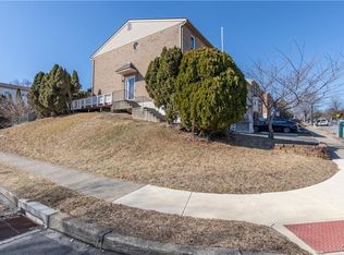 1400 Robert St, Whitehall, PA 18052