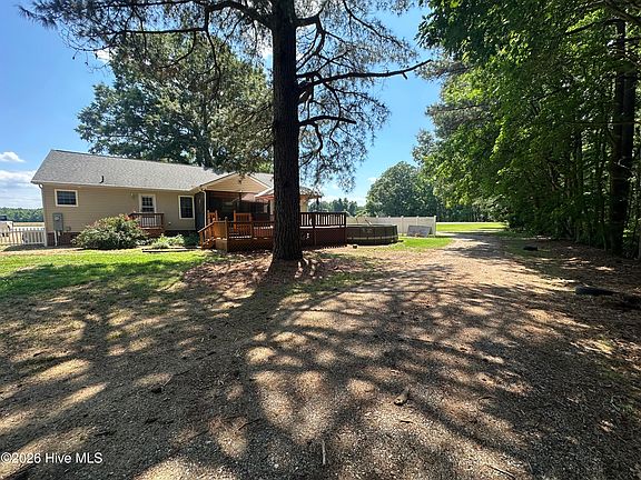 3rd image of 816 Menola Saint Johns Road