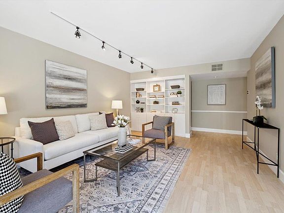 3rd image of 675 Sharon Park Dr APT 313