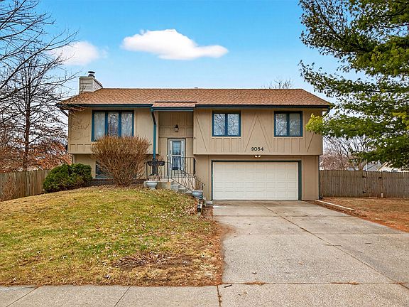 2nd image of 9084 Clark St