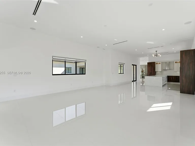 10005 SW 66th St — Photo 18