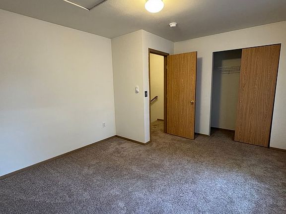 3rd image of 2719-2723 W Maplewood Ave #107