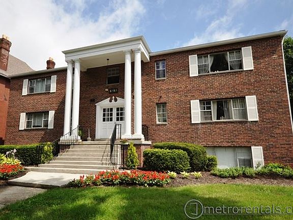 2nd image of 1040 Bryden Rd APT 2E