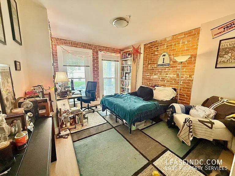 1200 Monroe St NW #A — Photo 17