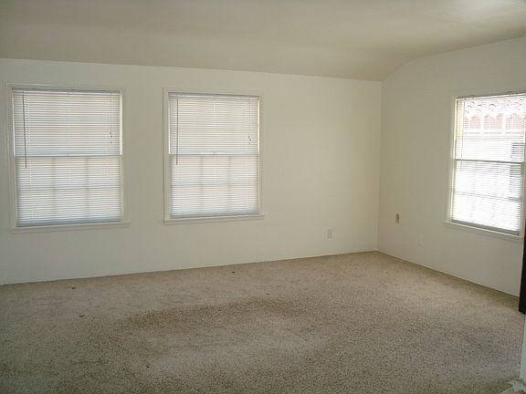 Light & Bright Living Room