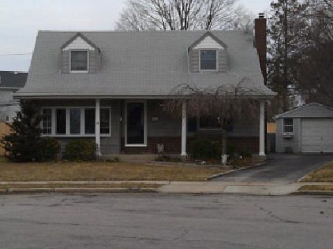 1st image of 836 Michael Ct