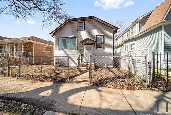 12324 S Emerald Ave — Photo 1