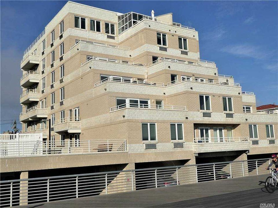 1st image of 440 W Broadway #1H