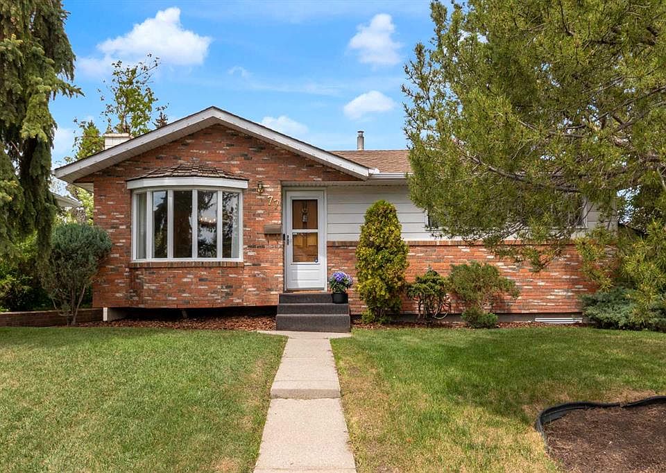 1st image of 77 Hogarth Cres SW