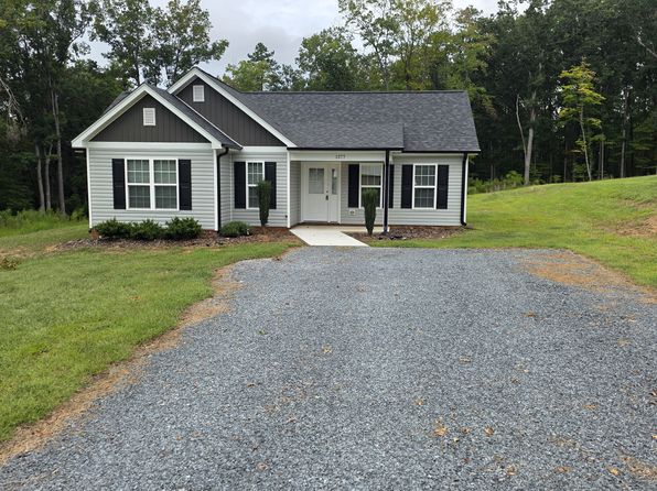 1377 Crestwood Ln