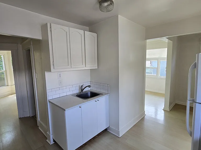 5705 N Albina Ave #3 — Photo 4