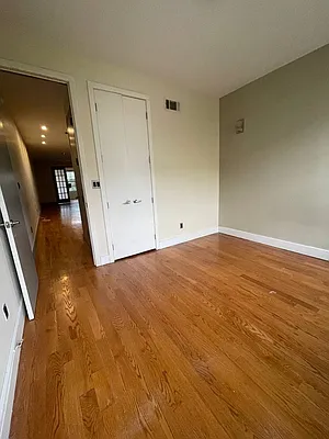 Rented by Greenrock Management | media 11