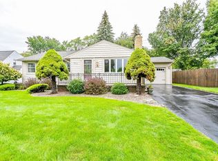 211 Shelford Rd, Rochester, NY 14609
