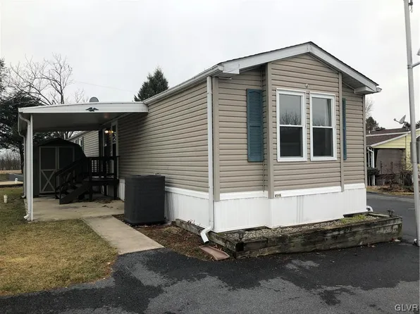 4546 Homestead Dr, Coplay, PA 18037