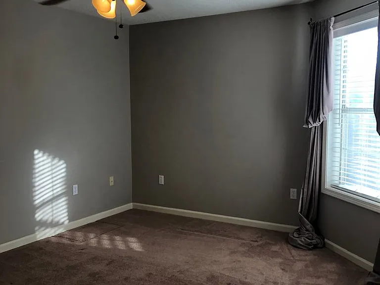 92 Lelia Ln — Photo 23