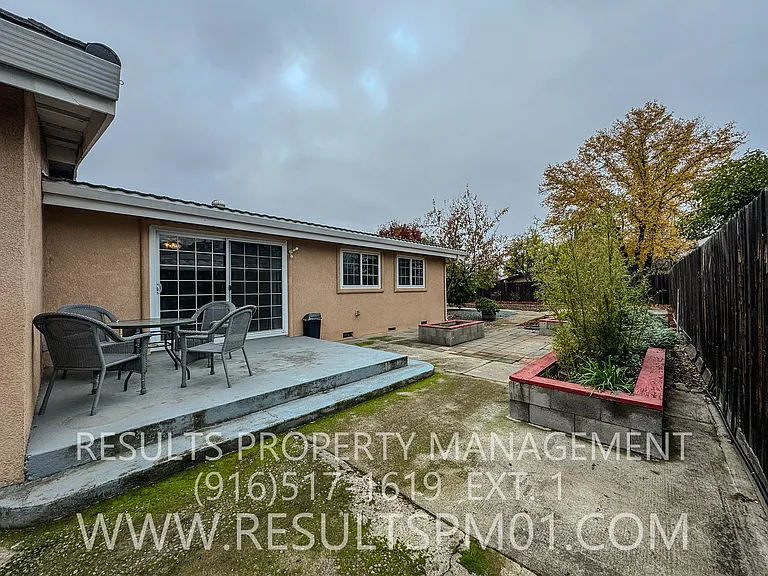 5636 Butano Way — Photo 34