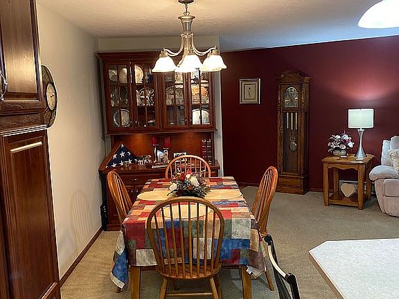 Dining room, built-in hutch