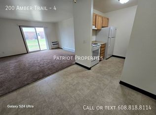 200 Amber Trl #4, Sun Prairie, WI 53590