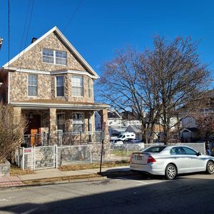 302 76th St, North Bergen, NJ, 07047