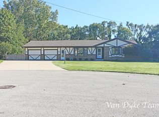 1450 Broadview Dr, Jenison, MI 49428