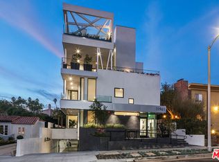 11961 Dorothy St #2, Los Angeles, CA 90049