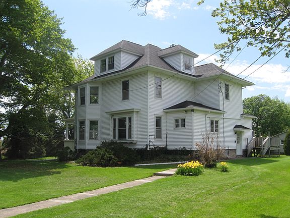 2nd image of 1402 West Ave