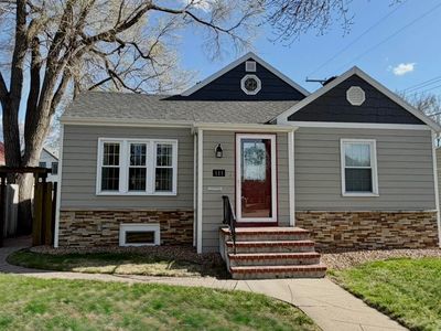 111 14th Ave SW, Aberdeen, SD, 57401