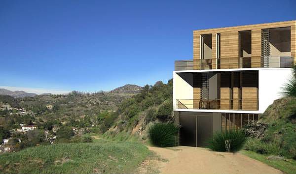 1st image of Valle Vista Dr