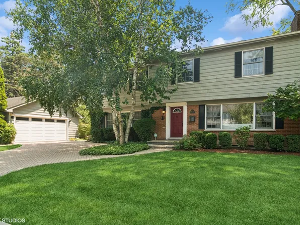 401 S Carlyle Pl, Arlington Heights, IL 60004