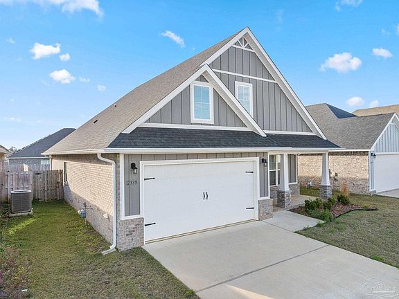3rd image of 2339 Habersham Ln