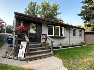 415 W 14th Ave, Mitchell, SD 57301