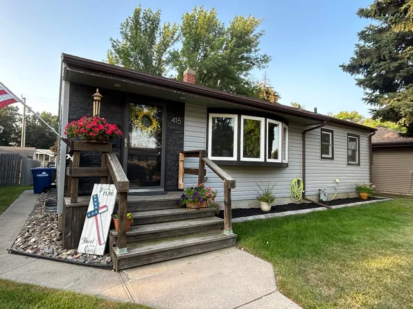 415 W 14th Ave, Mitchell, SD 57301