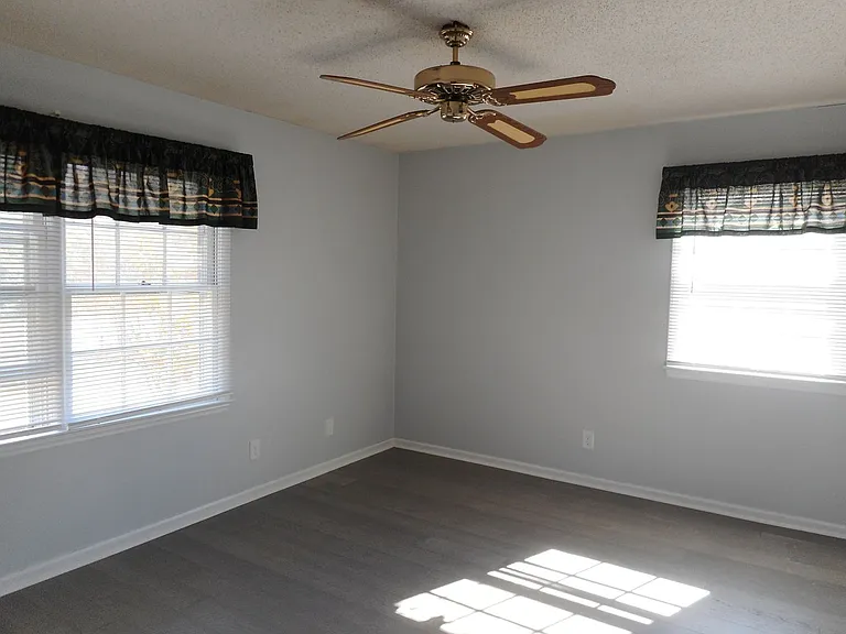 4109 Windlestraw Ln — Photo 14