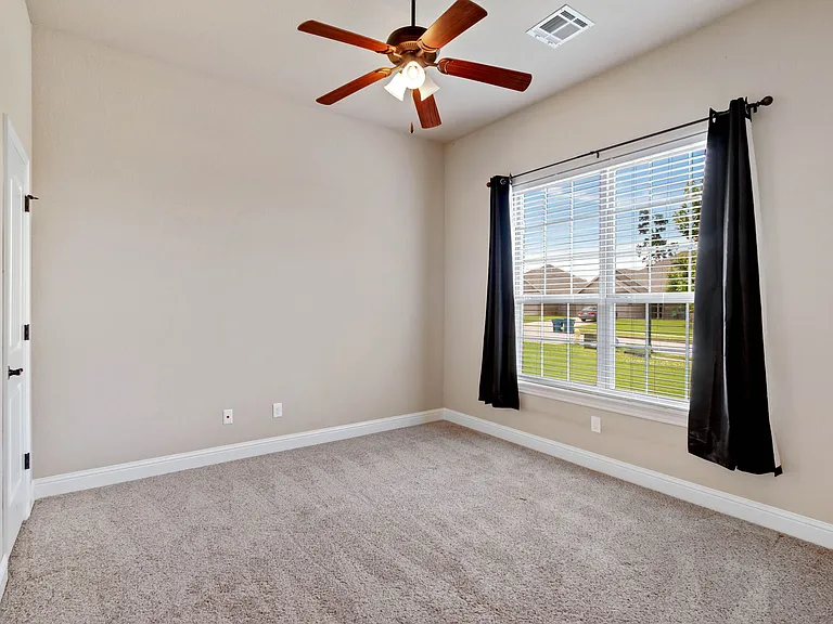 3100 SW Fernwood Ave — Photo 8