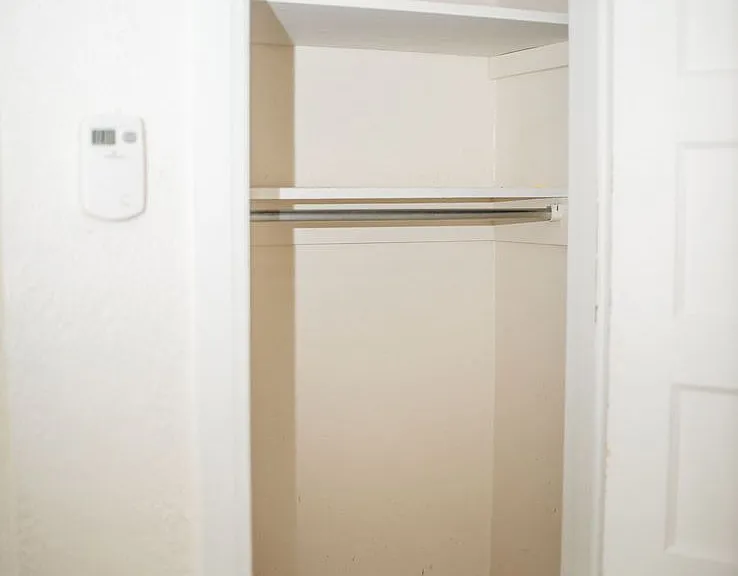 1078 Kelly Dr — Photo 11