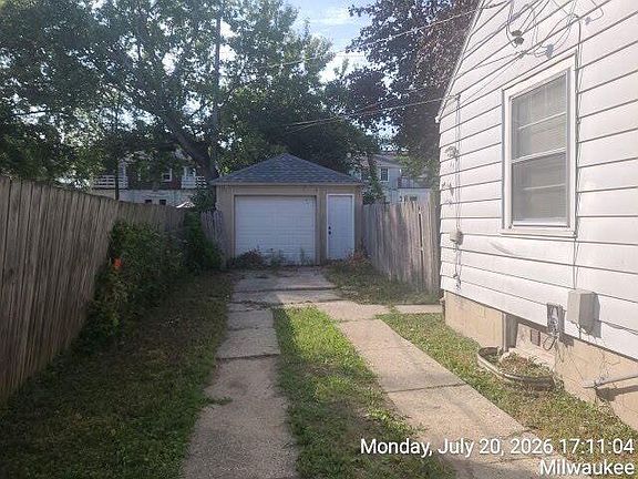 4th image of 4239 N 38th STREET