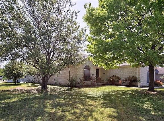 5th image of 1229 Hughmont Dr