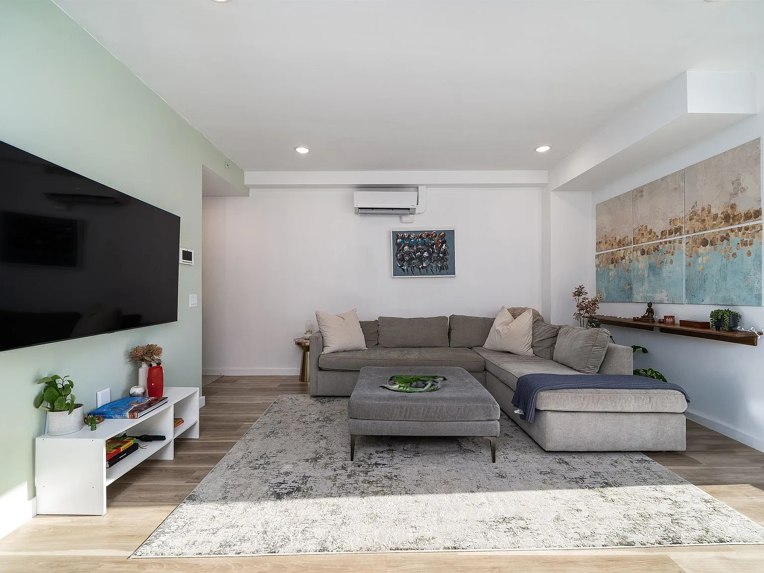 1 bed, 1.0 bath, 936 sqft, $3,350 — Photo 4