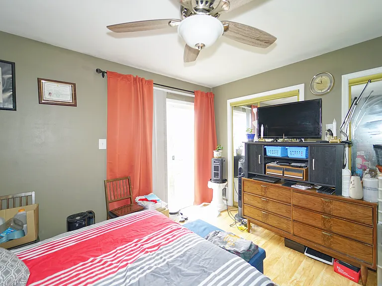 389 Meadow Green Ln — Photo 10