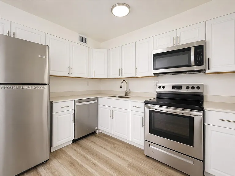 1470 NE 125th Ter #809 — Photo 11