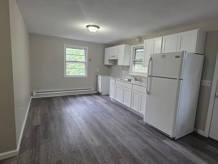 90 Willis St #2 — Photo 1