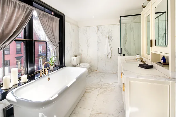 Sold by Nest Seekers International | media 4