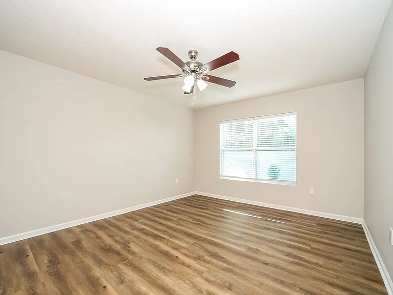 45014 Ingleham Cir — Photo 8