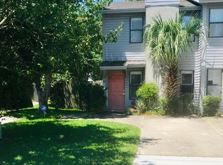 112 Poinsettia St, Atlantic Beach, FL 32233