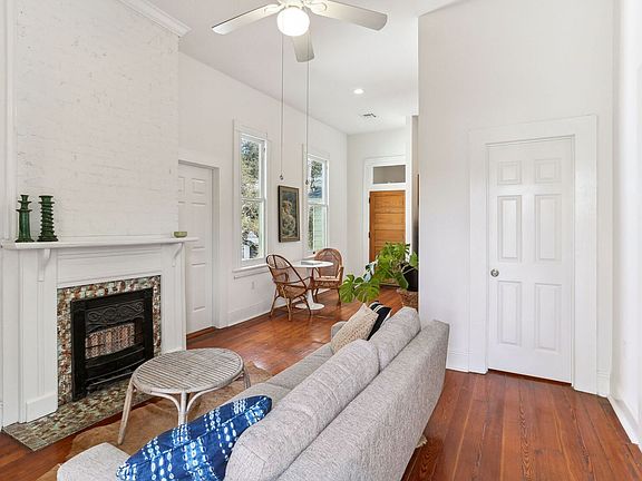4th image of 117 S Solomon St APT 4